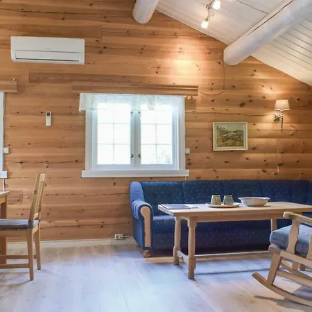 Sundflathytta Semesterbostad Nesland